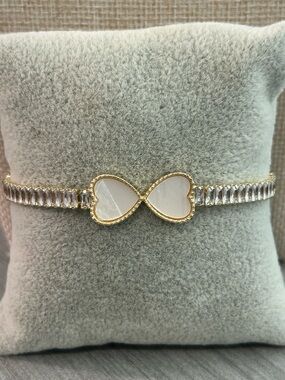 NWOT-Double White Heart Bracelet | 18K Gold Filled | Baguette CZ | 7”